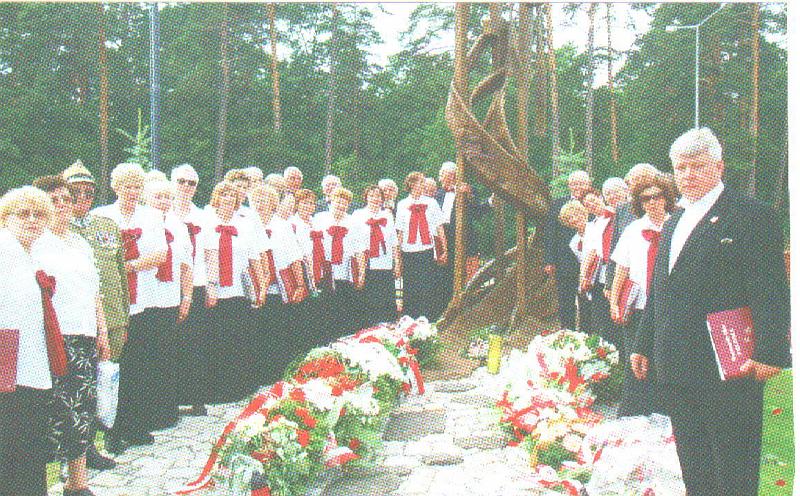 docu0150.jpg - Pomnik Sybiraków - Augustów
2006 r.